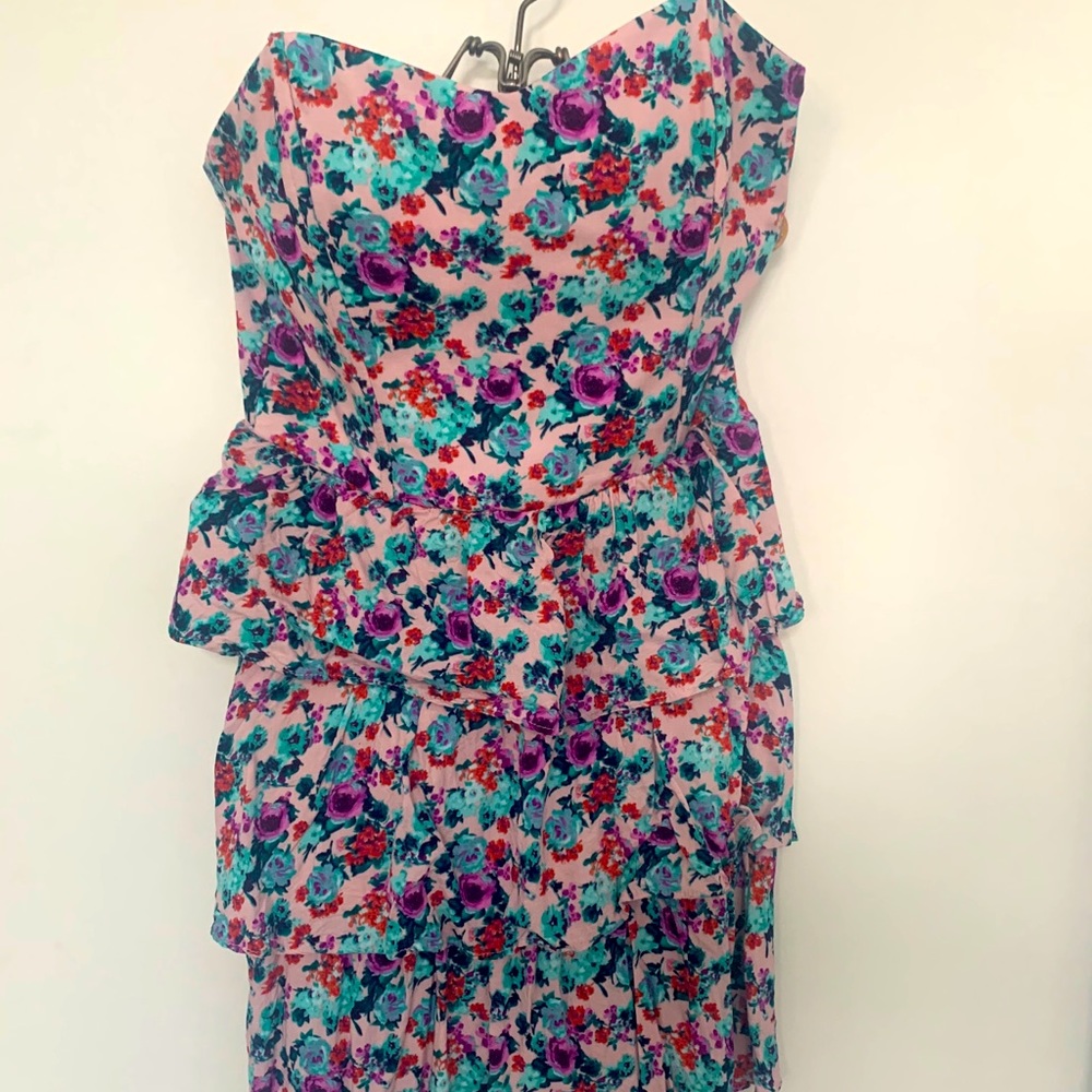 Lush strapless dress